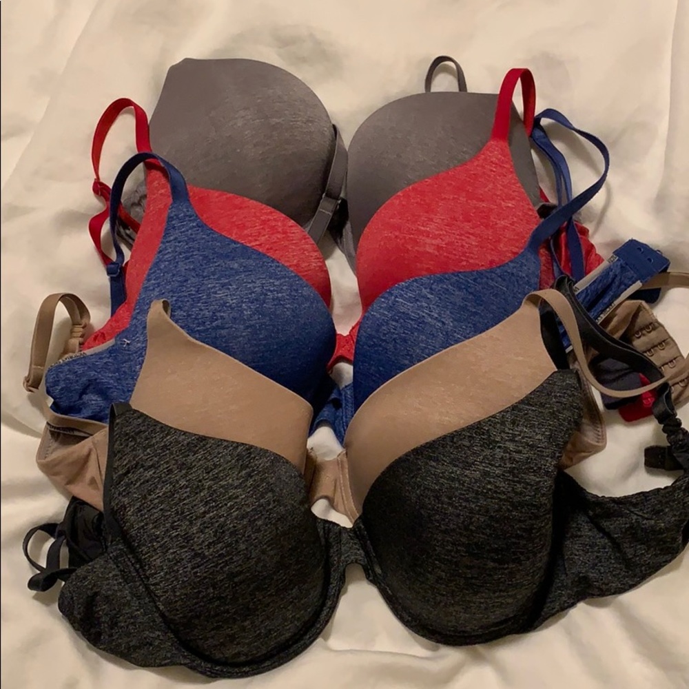 5 Good Condition Victoria Secret Bras!